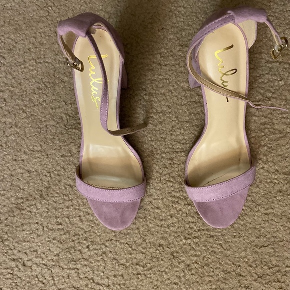 Lulu’s Purple heels - Picture 3 of 4